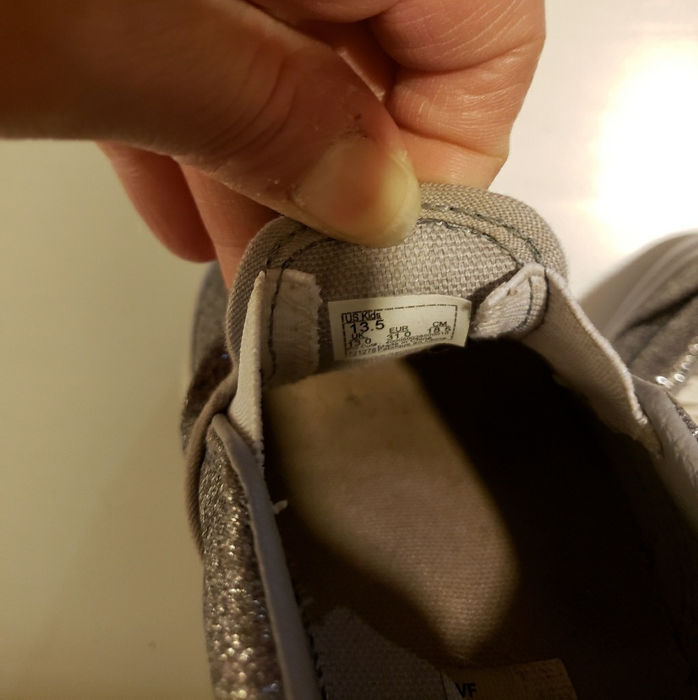 Vans - Picture 4 of 4